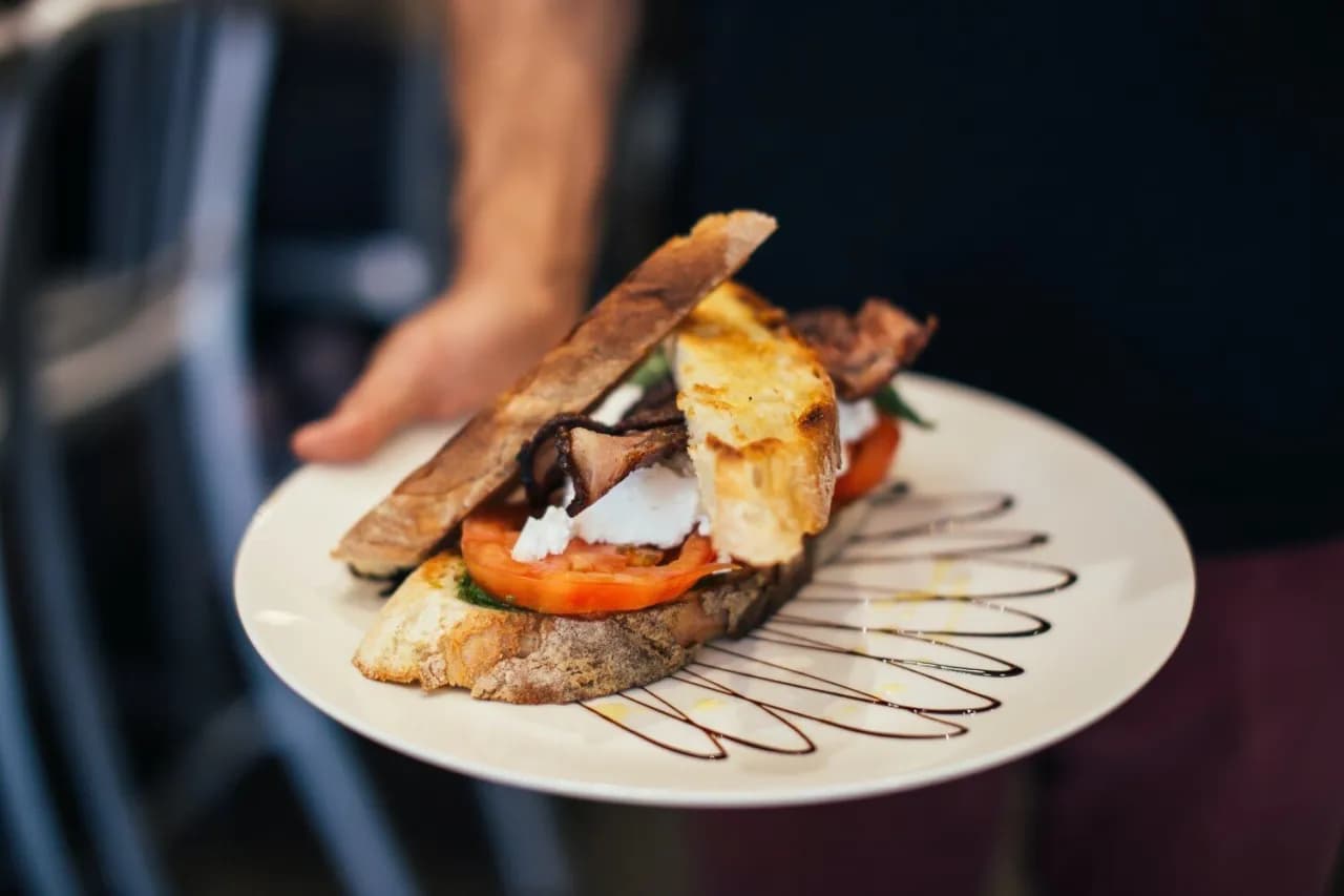 Gdzie zjeść w Chełmie? Odkryj najlepsze restauracje i smaki
