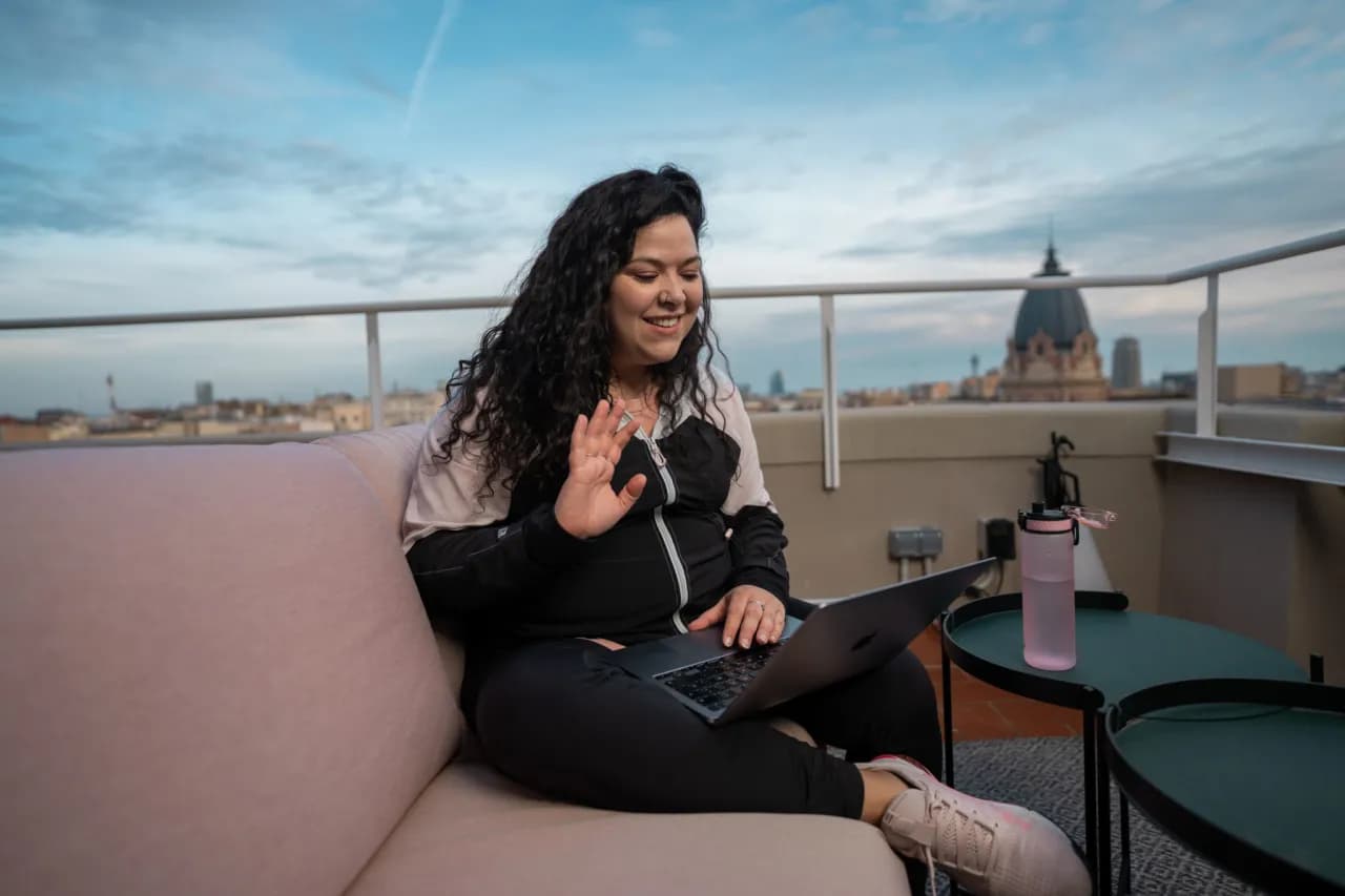 Dzień dobry po francusku: jak używać bonjour w codziennej rozmowie